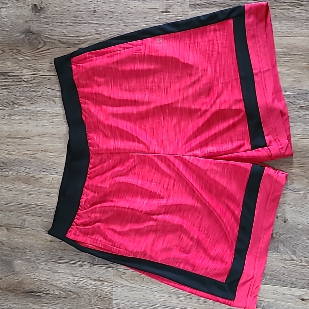 XERSION BRAND MEN'S BIG & TALL RED AND BLACK BASKETBALL SHORTS SIZE XLT